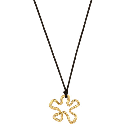 BELLA. Collana