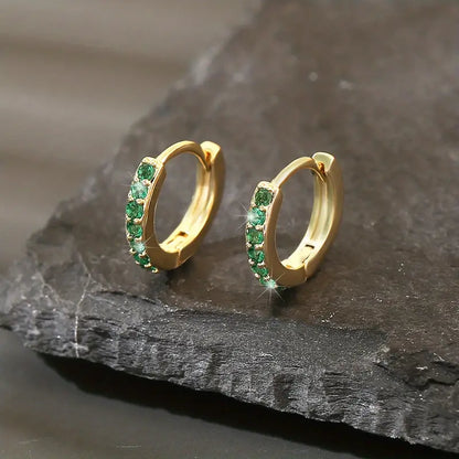 Orecchini in oro con pietre delicate